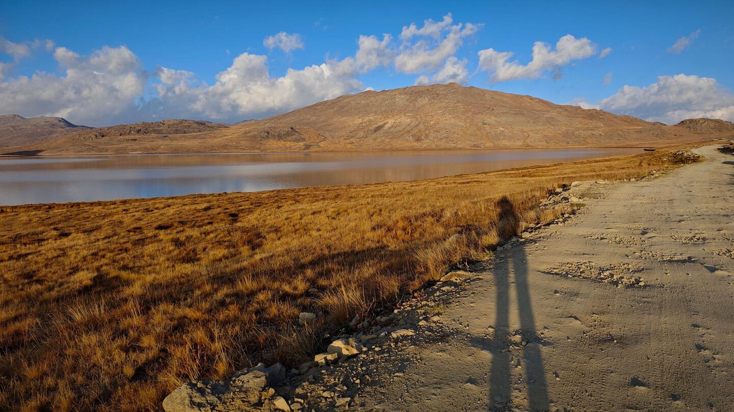 Lid geht's mit langem Schatten ...