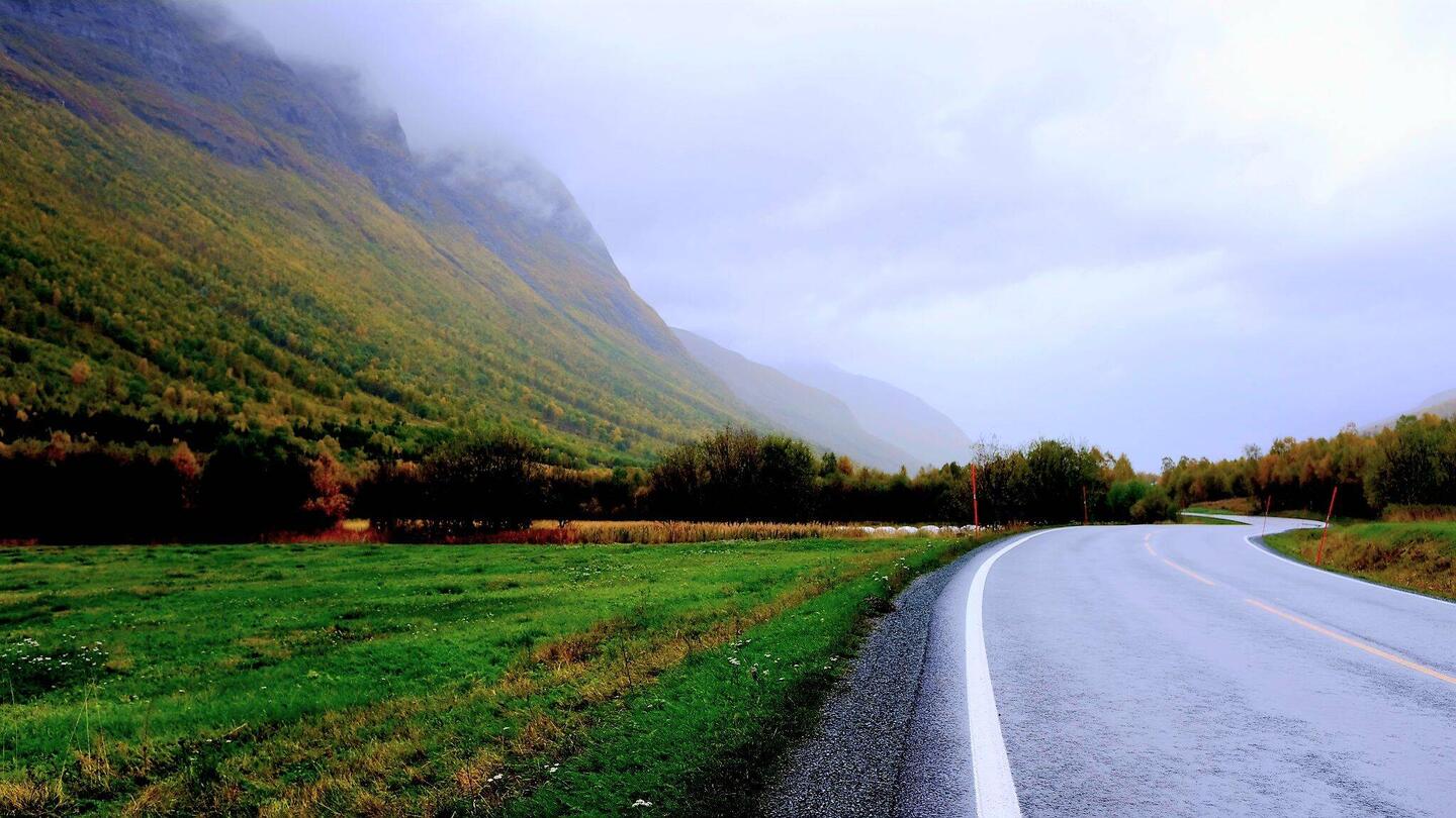 Auf der E6/8 auf dem Weg in die Lyngen Alpen