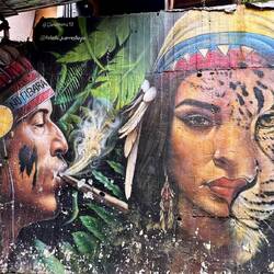 Favela Komuna 13, Medellin