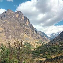 Finally we arrive around 3500m near Chacas. Some blue sky and warmth are back.