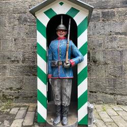 Willi bewacht die Festung,😉