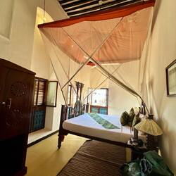 Mein Zimmer im alten Swahili House ist 5m hoch