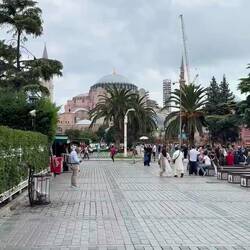 Video of the courtyard between Hagia Sophia and the Blue Mosque