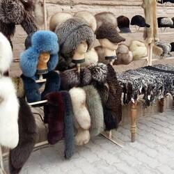 a, hier kann es im Winter -30°C kalt werden, auch wenn es jetzt etwa 25° warm ist