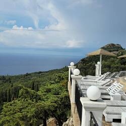 Golden Fox Viewpoint in Lakones