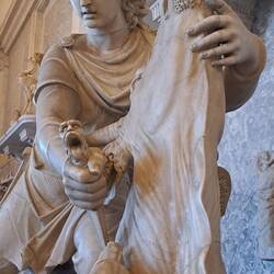 Mitra col pugnale di Ares