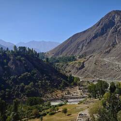 Immer entlang des Flusses Astore