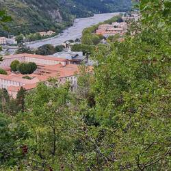 Sehr breites Flussbett