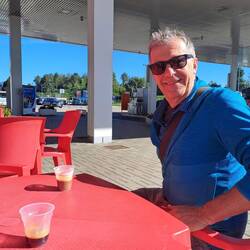 Kurze Zeit später, erster Kaffee auf der Autobahn!