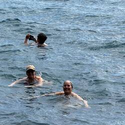 Unser Besuch findets toll 🤩 Baden im Atlantik