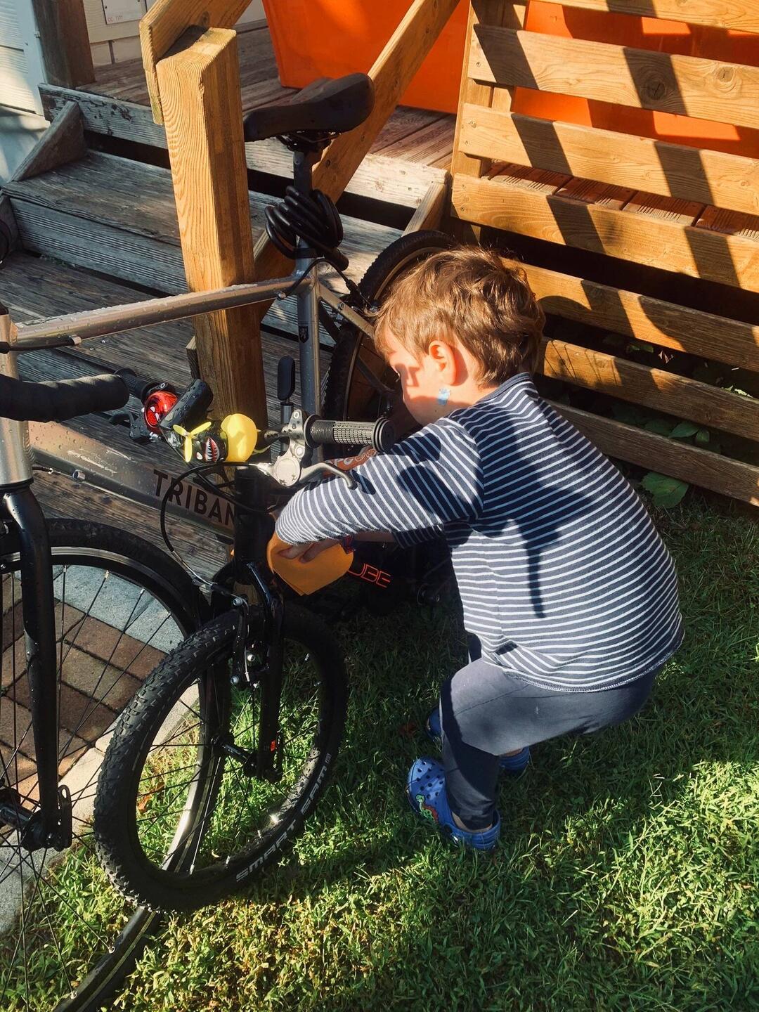 Jeden Morgen wird das Fahrrad geputzt 🥰😅