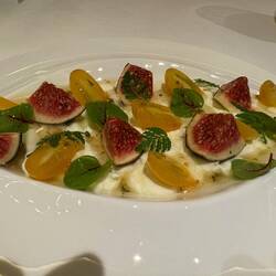 Tomato and fig salad