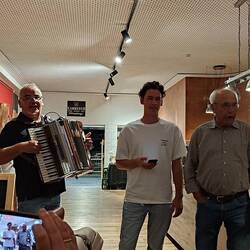 Drei Generationen singen den Bajazzo