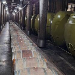 Hier werden bestimmte Weine ausgebaut