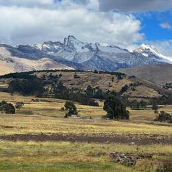 Range of summits from Huascarán Park