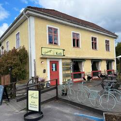 Kaffee in Lyrestad ☕️🍰