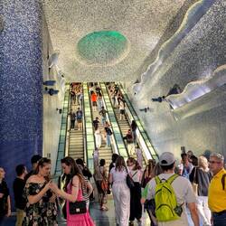Die U-Bahn Station Via Toledo: Die schönste der Welt, meinen die Neapolitaner*innen