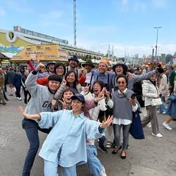 We were celebrities! These tourists from Asia asked for pictures with us