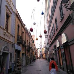 Oristano. Hier gibt's viel Kunst.
