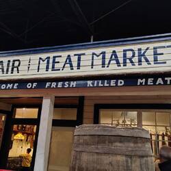 Drastisch. " Heimat des frisch ermordeten Tieres"