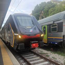 mit dem Zug von Triest nach Venedig und zurück