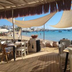 Aliki was a wonderful stop. Beach, harbour and town square