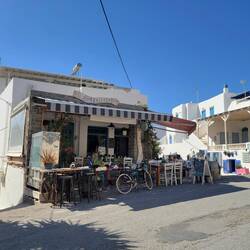 Next village was Marpissa. Quick stop for lunch.