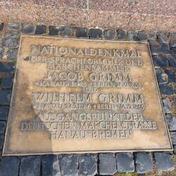 Hier steht es auch "offiziell" - Der Start der Märchen-Tour durch Deutschland ist HIER!