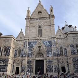 Der Dom mit der originellen (vorübergehenden) Fassadengestaltung