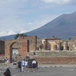 Temple of Jupiter in forum