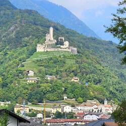 Castello Telvana wacht über Borgo und das Valsugana