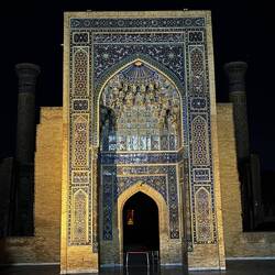 The mausoleum at night❤️