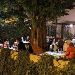 Short stop over in Velleggio sul Mincio below lago di Garda. With a wonderful dinner next to a river