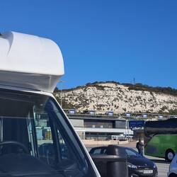 Blick zurück auf the white Cliffs of Dover