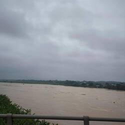 wir überqueren den roten Fluss...