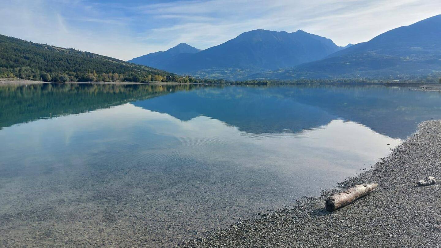 En lille arm af Lac de Serre-Ponçon