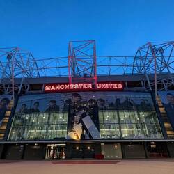 Zurück in Manchester haben wir dem Tempel von ManU noch einen Besuch abgestattet