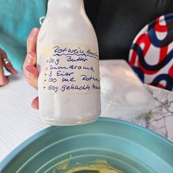 Trockene Zutaten rein...