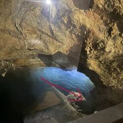 Hier entspringt sie die Taminaquelle! Schön warm!