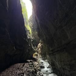 ...an hier bog der Weg in einen Tunnel ab, um einige hundert Meter weiter wieder ans Licht zu kommen