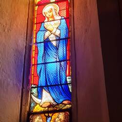 Farbenkräftige bunte Fenster