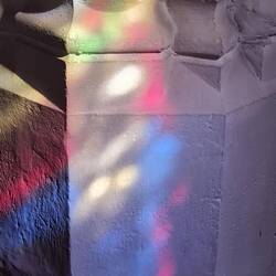 Und so fällt das Licht auf die Säulen