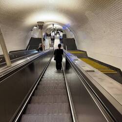🚇 Ab in die Tiefe – Lissabons Metro bringt mich direkt ins Herz der Stadt