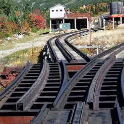 Switch moving to siding at Waumbak Station