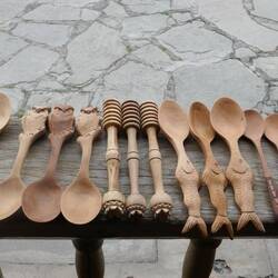 Beautiful serving spoons - but maybe NZ's biosecurity beagles won't like them .