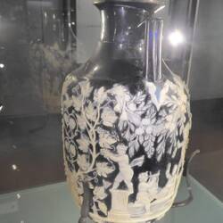 Cameo glass jar 1st century bc
