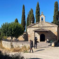 I stopped in this chapel and received a personal blessing & a loving hug from one of the nuns here.❤️