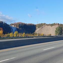 Vorbei an den Montmorency Falls