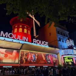 Outside Moulin Rouge after the show