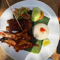 Tiger Prawn, Pork Rib, and Squid